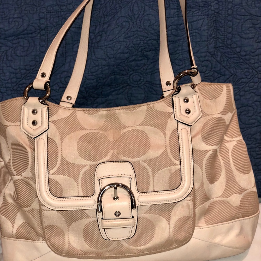 COACH canvas Purse.